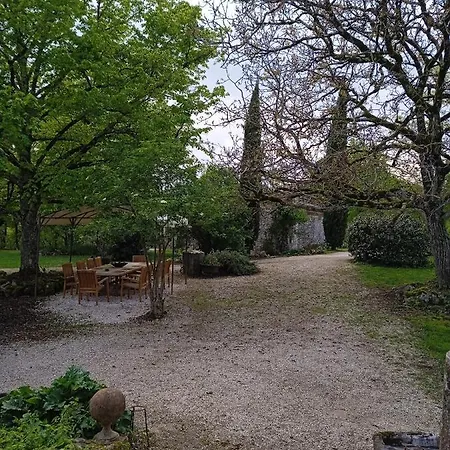 Les 3 Toitures Ecogite Le Luquet Beauzeil 82 Country house *