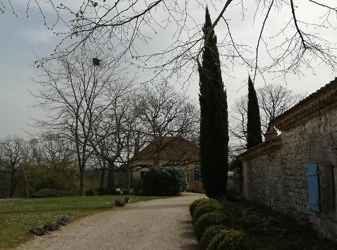 Les 3 Toitures Ecogite Le Luquet Beauzeil 82 Saint-Beauzeil